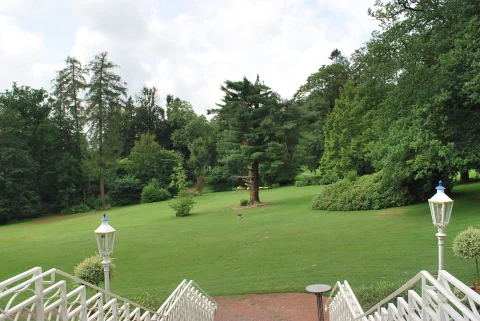 Großer Garten vom Schloss