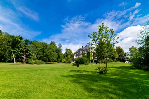 Schlosspark im Sommer